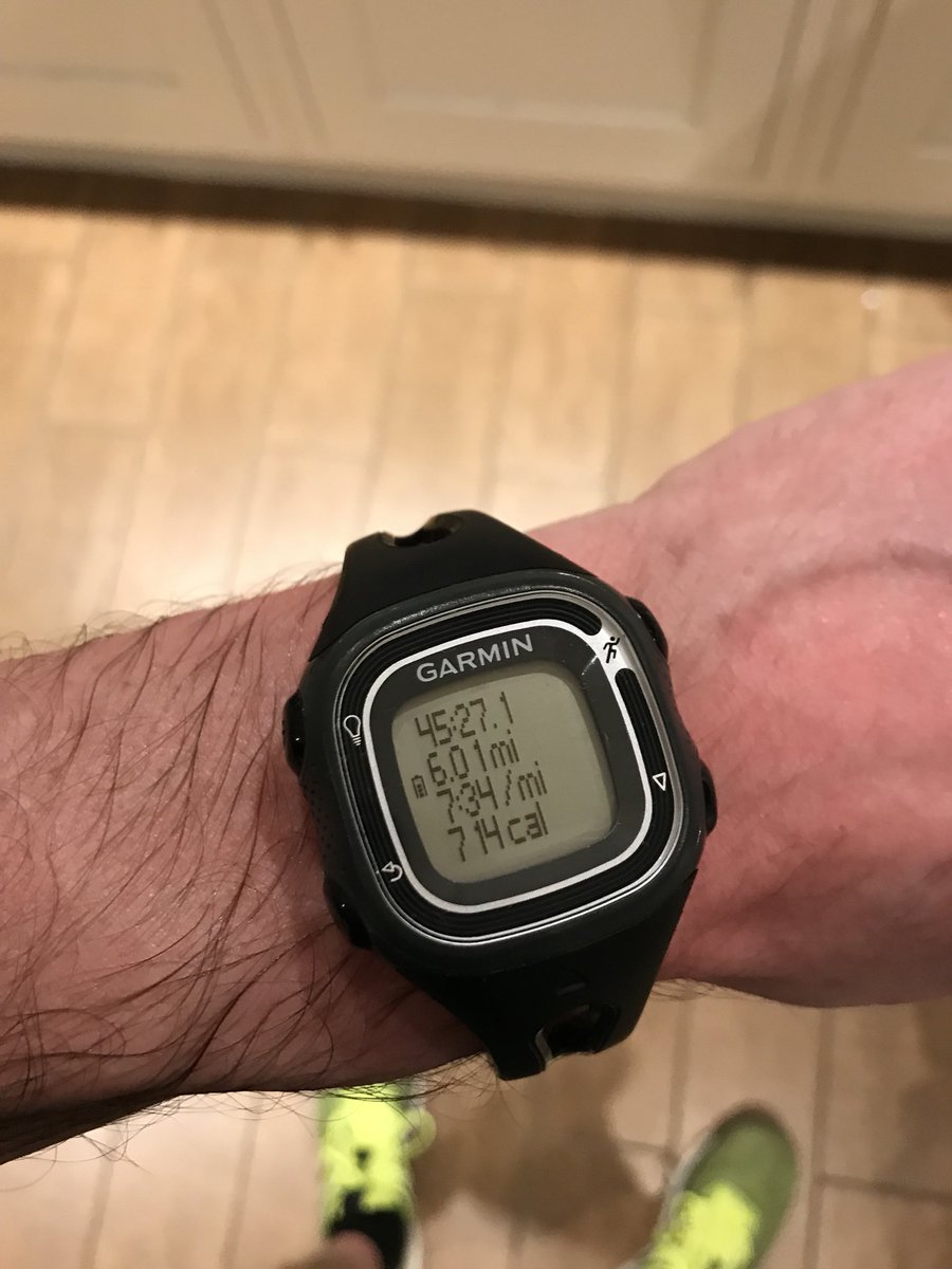 jongraham82's tweet image. Great #run session tonight #CoachChris 6 Miles with 100m strides! And my new #Climawarm top is spot on for this cold weather @adidasrunning #SweatingBuckets #Training #runner