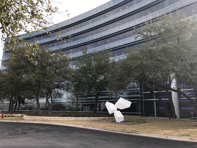 SullFin's tweet photo. Jane wrapped up her trip to Texas with a due diligence meeting at Dimensional Fund Advisors. We are proud to be in a partnership with #DFA as they have provided great solutions for our clients! #SullFin #FinancialPlanning #PowerofCapitalMarkets https://t.co/JcgX2VuRlH