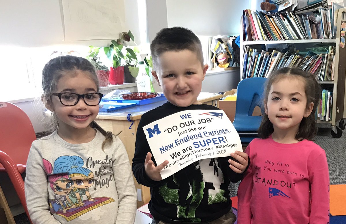 Sharon_Fulone's tweet photo. We "do our jobs" using teamwork! Team 172 works hard. #mashpee #PositiveSignThursday #team172 #kcc https://t.co/ZwkFJM3VVm