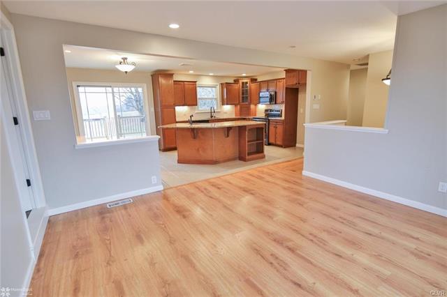 Bhg Cassidon Realty On Twitter New Listing 437 Hahn Rd