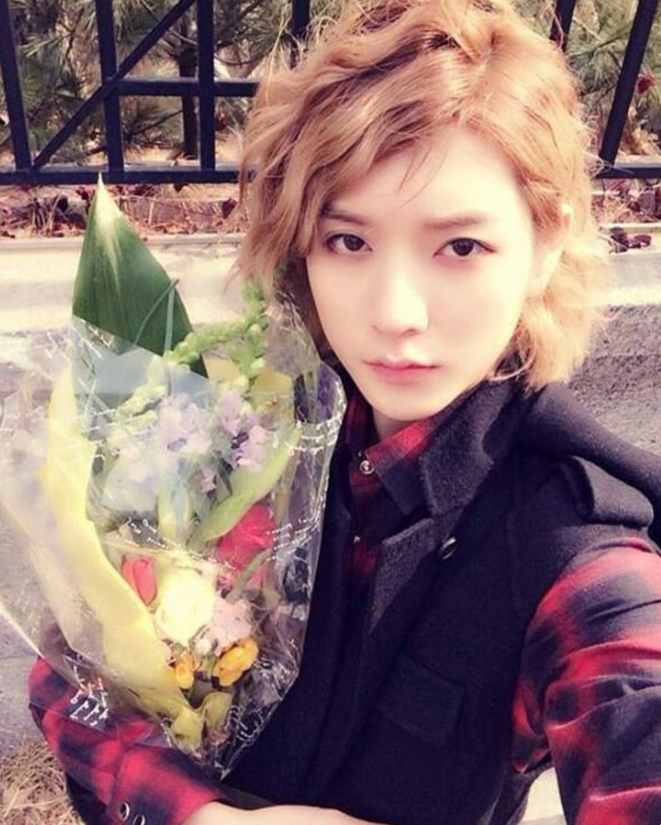 ридманга. рен из nu'est и джонхан. Nu est рен блондин. бывшие рен. Nu est рен.