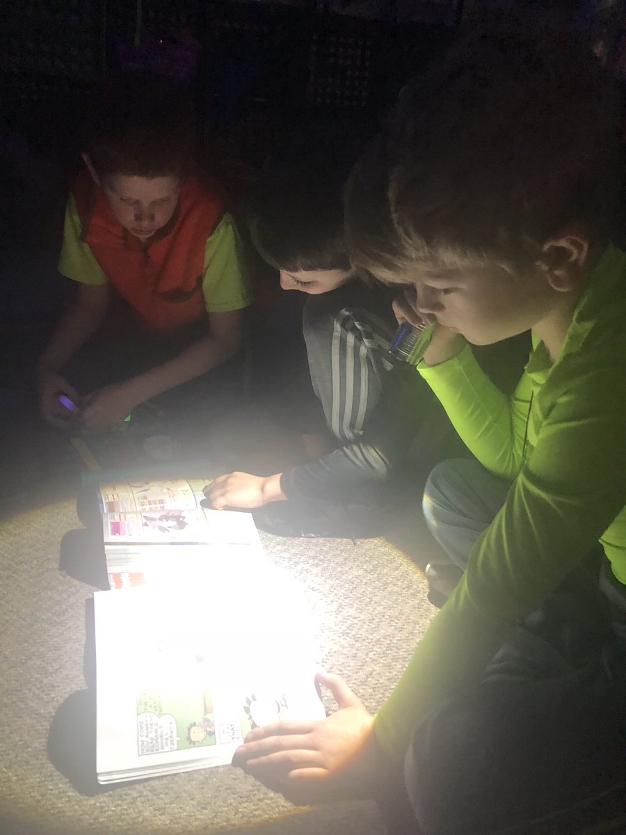 noydsnest's tweet image. Glow day PBIS reward was a success! #glowmath @CoolSpring_ES #PBIS