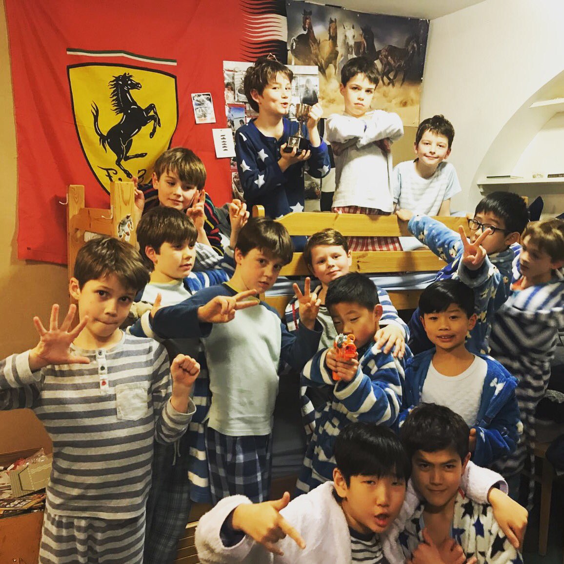 Cothilltweet's tweet photo. Team sixes! #boardingfamily #year4 #happyboys #onebigfamily #boysschool #boardingschool #education #livelifetogether @BSAboarding @UKboarding @ISC_schools @School_HouseM @iapsuk https://t.co/z85SXRdXZu