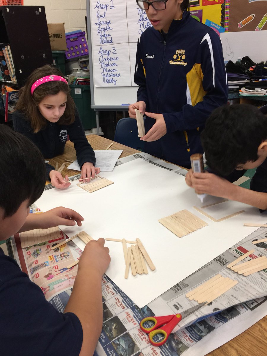 EHavenAcademy's tweet photo. 6th grade is beginning their simulation to build Jamestown Colony. #handsonelearning #setthestatetoengage #weareEHPS https://t.co/wSsR1tssSN