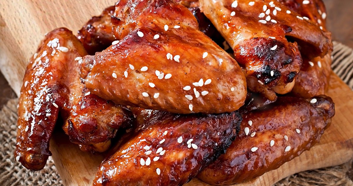 KikkomanKitchen's tweet photo. #FakeChickenWingFacts: your team will win if you make chicken wings for the big π game: https://t.co/NUZqtC6wGV https://t.co/1xhkEyMrFY