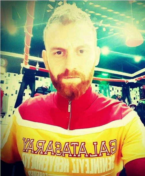 Bursa Yenişehirde Galatasaray derneğine silahlı saldırı oldu