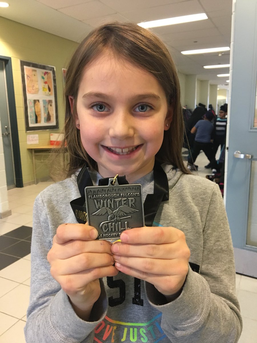 MiddleburyPS's tweet photo. Congrats silver medal hockey goalie!! #girlsingoal https://t.co/J3lUSpW4vu
