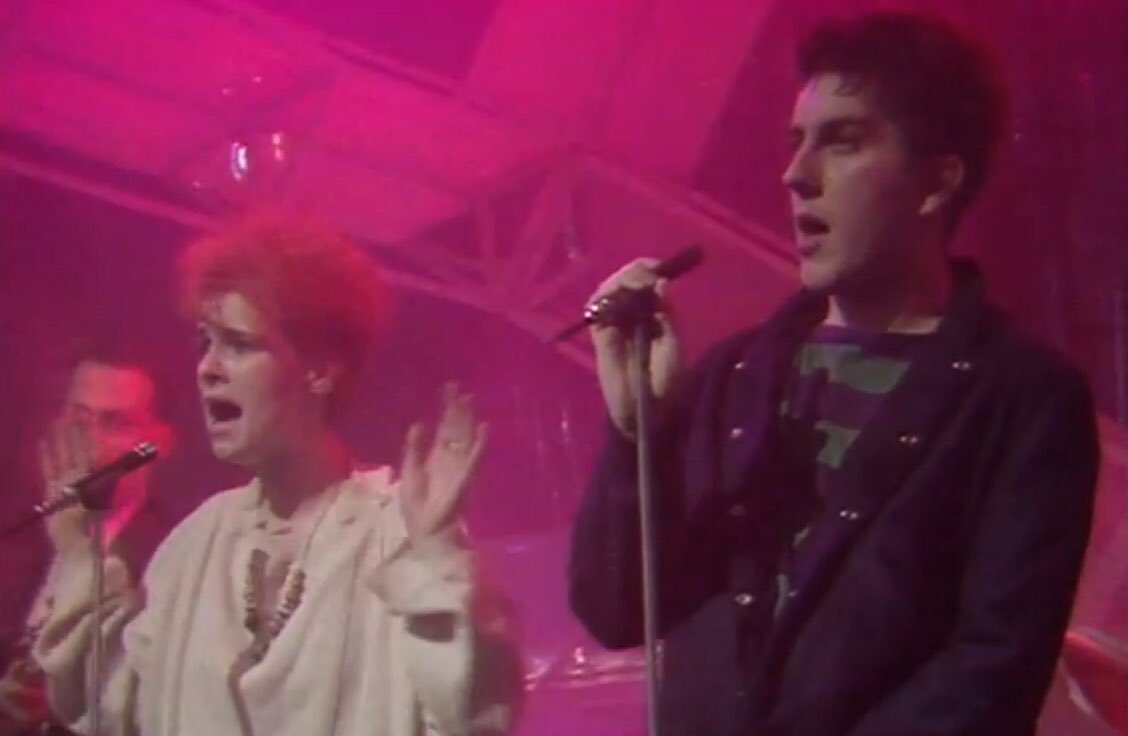 HeronXdave's tweet photo. Well I shudder to think how many times I played “Thinking of you” by The Colourfield back in the day. What a perfect pop song. My “Take” and “Castles in the air” singles took a hammering too!
#TerryHall #TobyLyons #KarlShale #KatrinaPhillips #TOTP #TopOfThePops https://t.co/0EbBnWYT3G