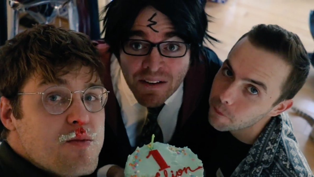 Shane Dawson on Twitter "NEW VIDEO! EXPOSING MY CAMERAMAN!📹 https//t