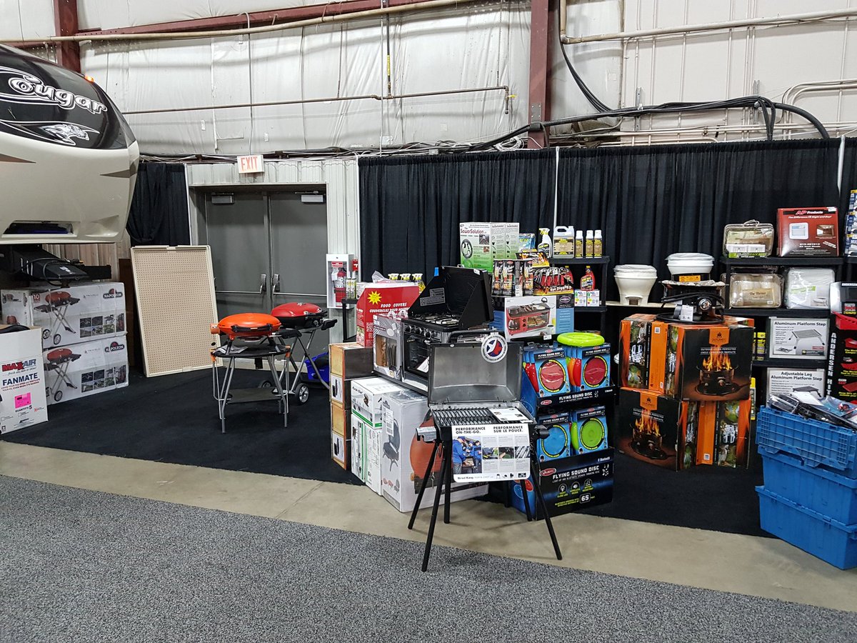 johnpaul0475's tweet photo. All set up at the Vellner RV show at the Westerner. Everybody should come down and check it out. Awesome sale and no two units alike. https://t.co/NKsFLbAhtN