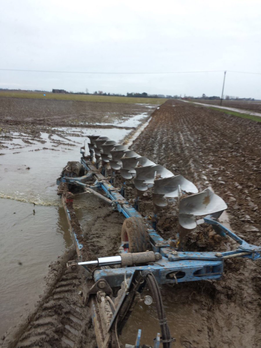 CLAAS Eastern tweet media