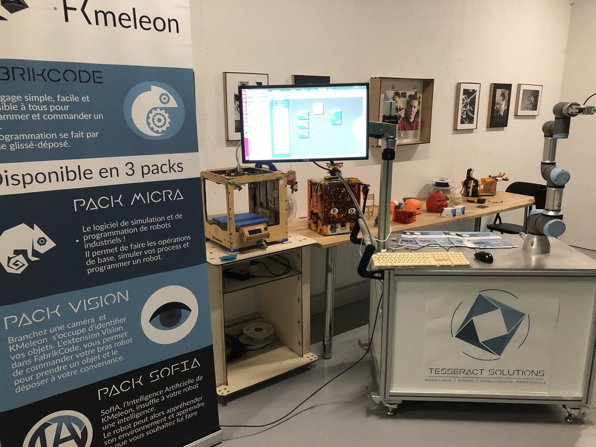 TesseractSolu's tweet photo. La programmation robotique simplifiée avec #Kmeleon ! Découvrez le #FabrikCode et devenez #Fabrikers avec nos solutions simples et flexibles. Vision, IA, des blocs de bases jusqu’aux plus avancés permettent aux novices de programmer des robots instinctivement https://t.co/ZNNAVkdVfX