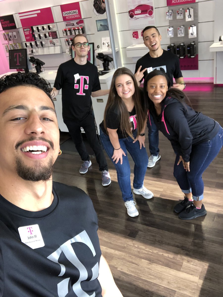 YoungBoom1176's tweet photo. Welcome to the team Melissa!!Having some serious fun and getting ready for a successful day!🛍  #Freshno @tmobbbrianaoki @jdizzle1183 @isaac2691 @Colt1176 @nazarma https://t.co/vy9YP1J4kb
