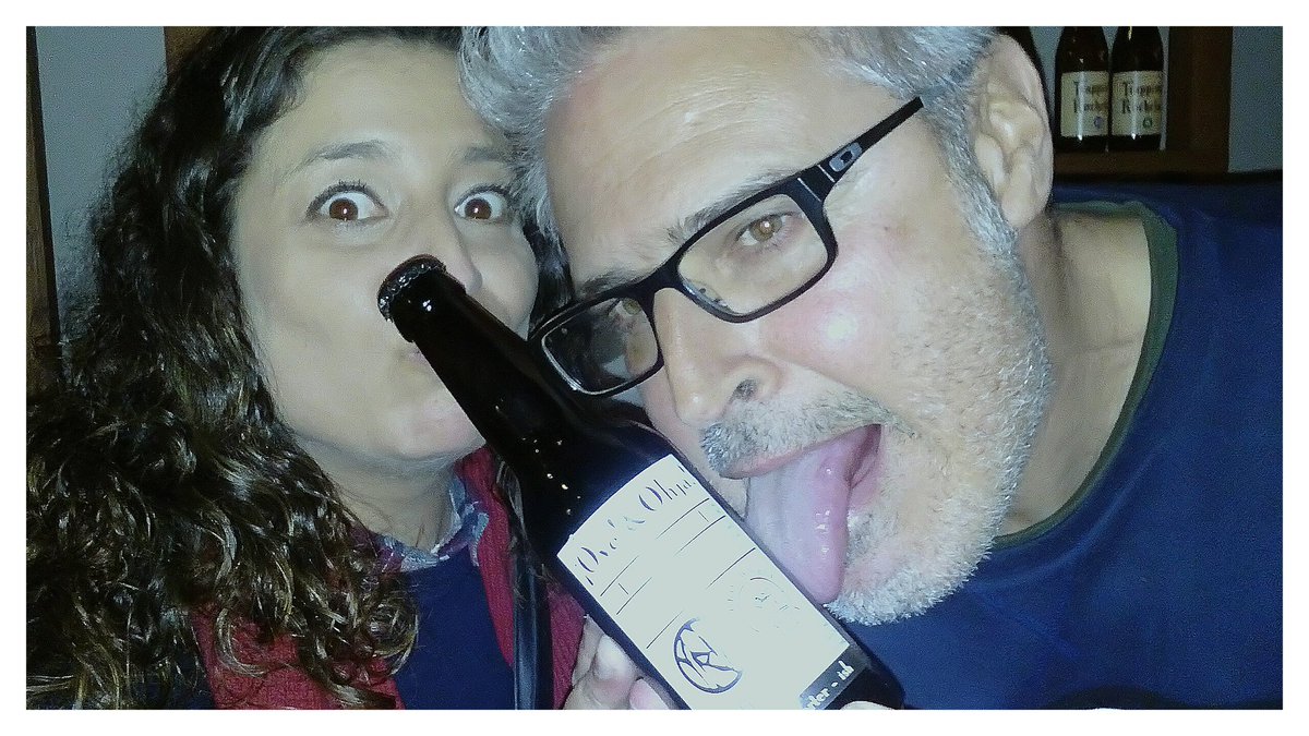 MajorRocadas's tweet photo. !Oye!&amp;Ohja!
[PT] O Major apaixonou-se.
[NED] De nieuwe passie van de Majoor.
[ENG] Major's new passion.

@MajorRocadas + @molenbier + @Cervezasyria #HappyDaysAreBEER

#MajorRocadasDistribution
#CervezasYria
#DeMolenBrouwerij https://t.co/JABqHMcxeZ