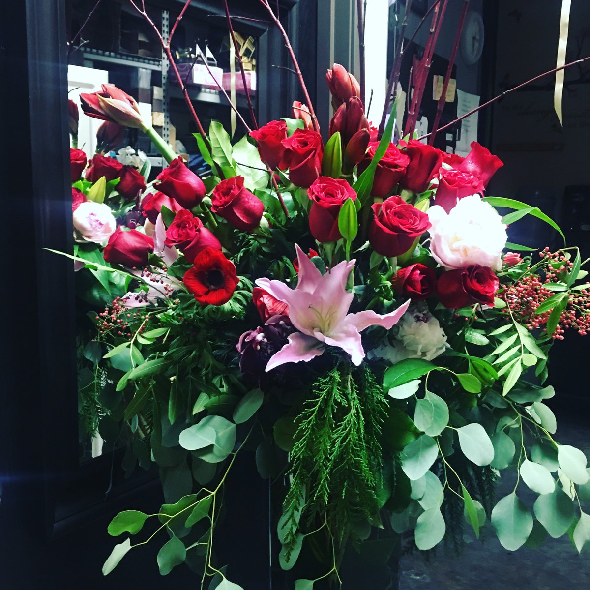 blooming_branch's tweet photo. Impress your Valentine with a custom arrangement of Red Roses this year from The Blooming Branch! 714-724-4243 https://t.co/19Amm31tkH