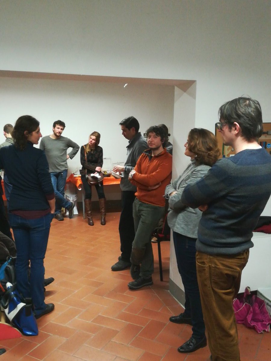 Il presidente di FIAB Firenze Ciclabile, Luca Polverini, parla alla cena di inizio anno.