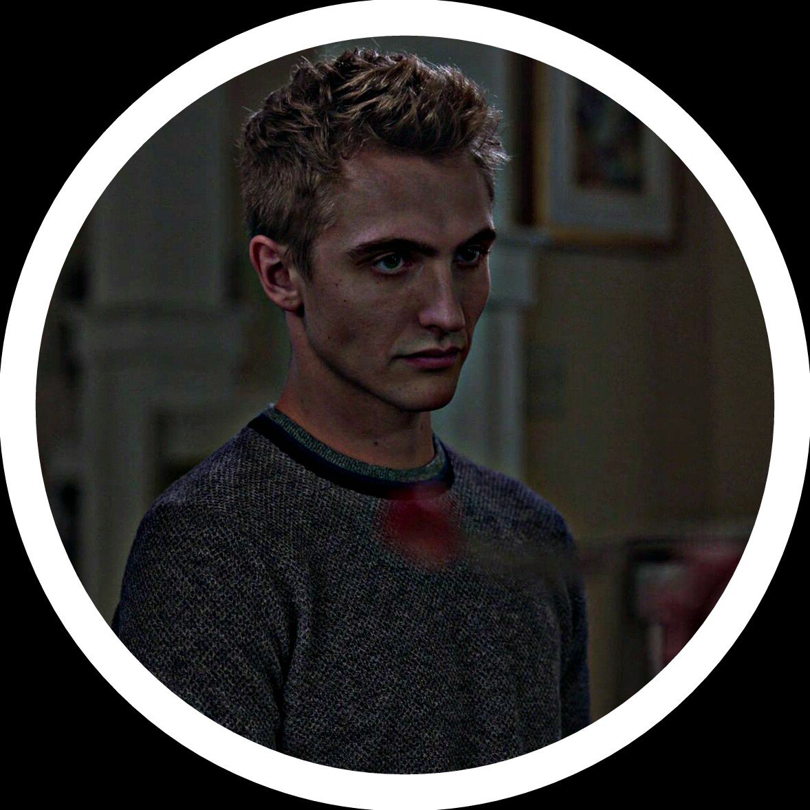 ||. #FirstLayoutMadeByWriter
          I'm proud of myself, haiii.