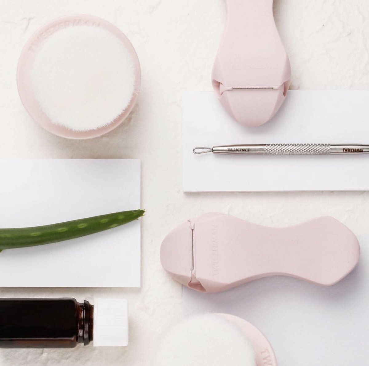 Weeknight plans? Revitalize your skin with our Clear Complexion tools ✨ #offyouglow