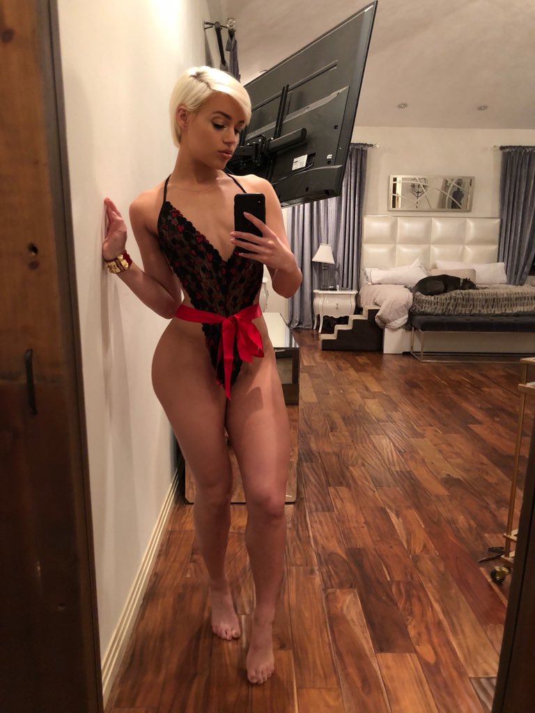 Ashley Martelle on X: this a big body Benz, please don't crash 🚨  t.coF3PWS51P2Y  X