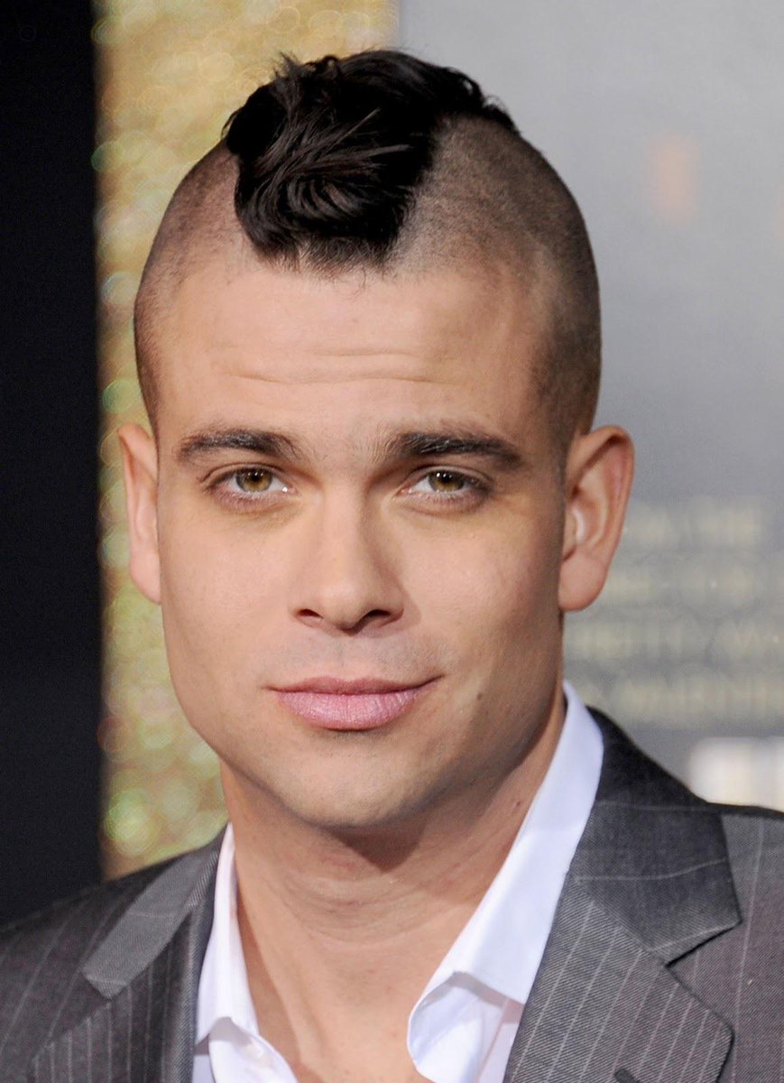 GustavoPerrito's tweet photo. Muere a sus 35 años el actor Mark Salling, más conocido por su papel como Noah "Puck" #Puckerman en la comedia dramática de @FOXTV #Glee 😭 https://t.co/2viaKMDlhC