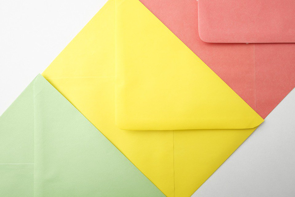 TMailingP's tweet photo. Packaging can be the big decider on whether a recipient opens your direct mail or not, follow our tips to get your #packaging right and bring in the best possible results for your #directmail #marketing campaign. #B2Bhour

https://t.co/OhlElZwNQl https://t.co/buB78uTL3r