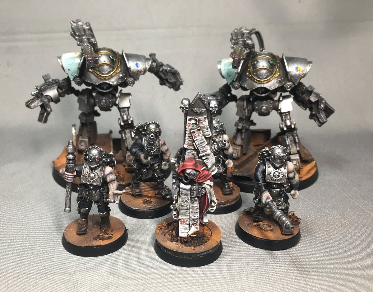 MiniatureRealms's tweet photo. Finally got around to finishing my Enginseers, Servo-Automata and Castellax for my #solarauxilia #castellax #enginseer #mechanicum #horusheresy #30k #hardforheresy #genofivetwopodcast https://t.co/npArDhj1qZ