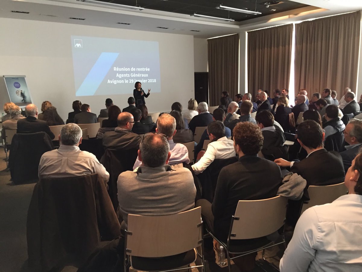 ClemGastaldi's tweet photo. Très heureuse des rencontres que j’ai faites lors des réunions de circo. Merci aux agents pour leurs questions constructives et leur énergie. En 2018, le vent est porteur, mobilisons nous pour saisir les opportunités et faire ensemble une très belle année #capcroissance https://t.co/epKx6O7V0A