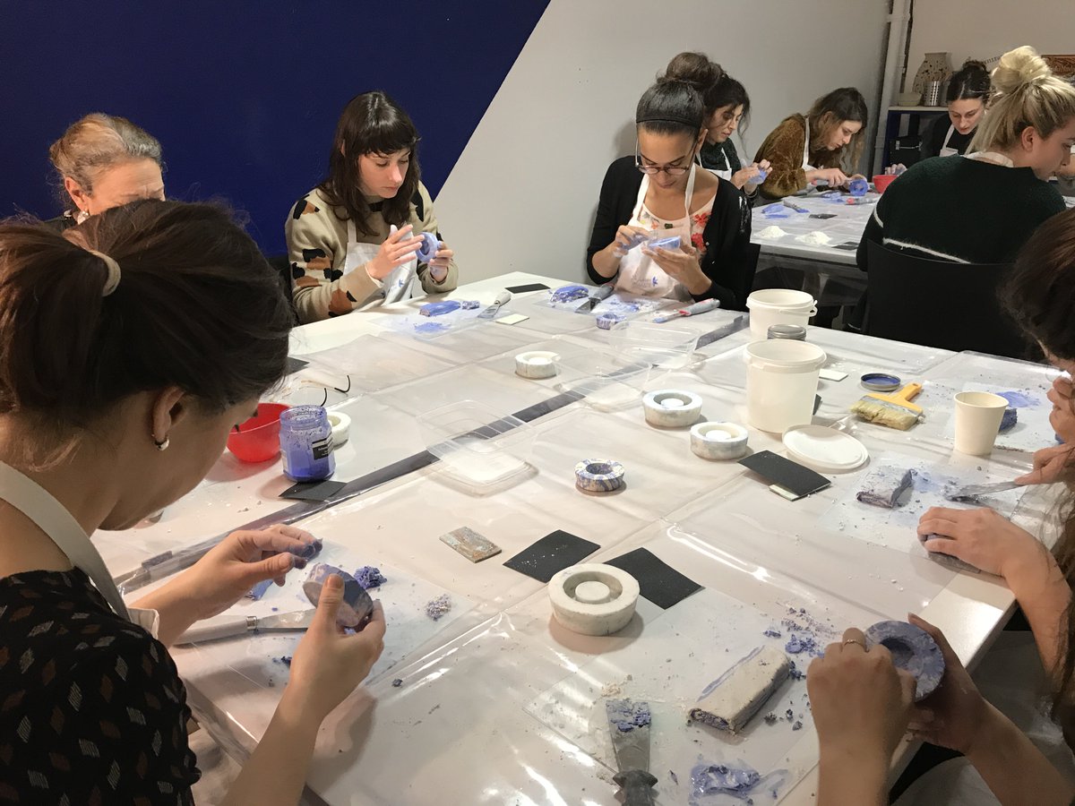 MargauxDulong's tweet photo. Atelier stuc marbre ce soir avec @lafabnomade @viagrandparis https://t.co/diKxY3jDDe