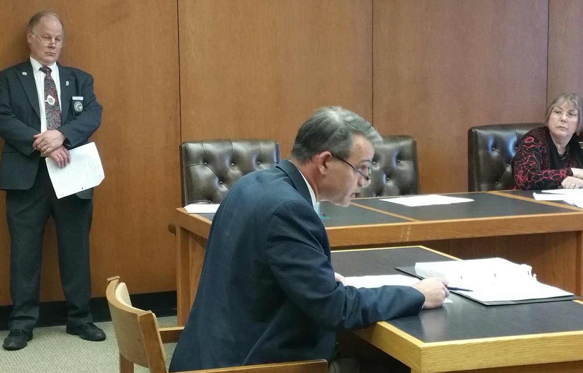 Granitepolitics's tweet photo. Michael Donnelly, staff attorney+global outreach director for Home School Legal Defense Association who teaches constitutional law at Frank Edelblut's Patrick Henry College, flew in from Washington DC today to testify for #HB1650; no mention who bought his ticket. #nhpolitics https://t.co/7inq96mbWg