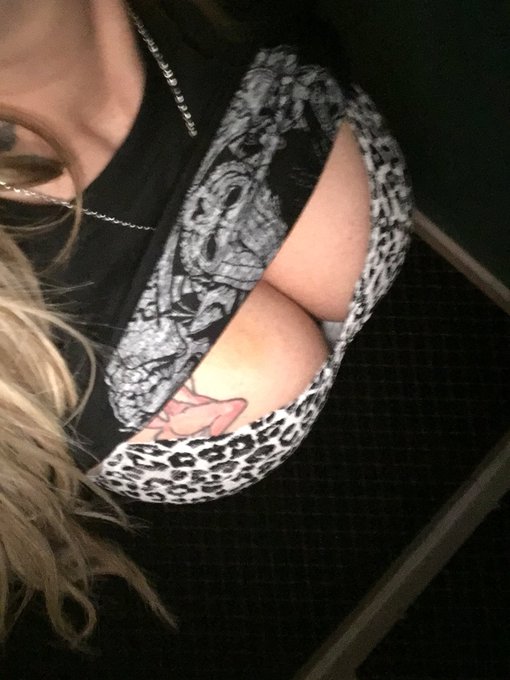 Happy titty tuesday pervs https://t.co/H9RfNhdK7C