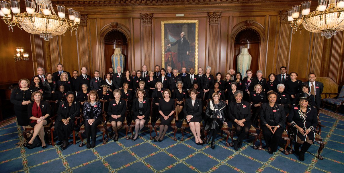 RepMaloney's tweet photo. I'm wearing black to the #SOTU because it is time we all say #TimesUP on sexual harassment &amp; inequality in the workplace - for all industries -- from the restaurant kitchen, to Hollywood, to the halls of Congress. #SOTUBLACKOUT #MeToo https://t.co/nd9p9qJ4iI