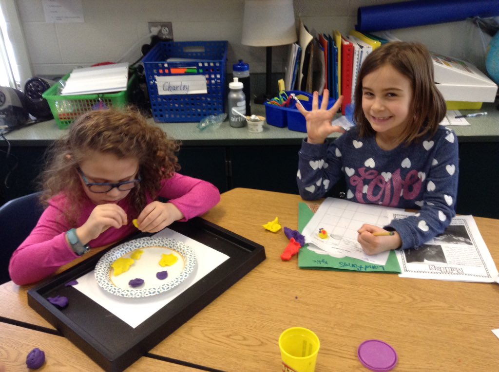 MrsGs2ndGraders's tweet photo. Making landforms, showing what we know! #2ndgraderslovevolcanoes #novipride https://t.co/NQKLSFfmKJ