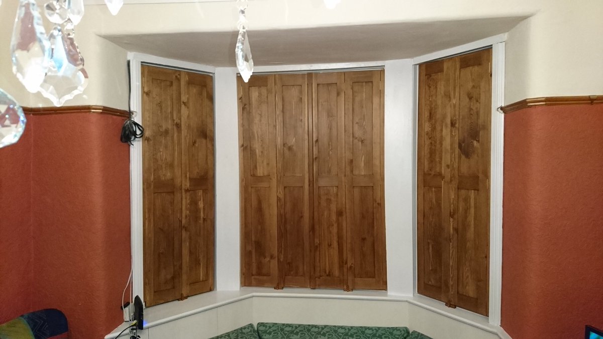 poz1963's tweet photo. Shutters recently supplied and fitted to a wonderful couple from Maybank #Canadianpine #Middleportstudios #homeware https://t.co/BEd2v4aIkj