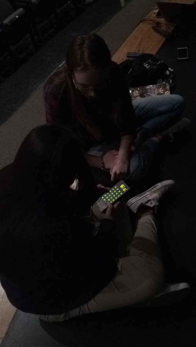 IHS_DC's tweet photo. This afternoon we had Suly (Jr) on fog machine, Maya (Jr) on Lights, Dana (Jr), Angie (So), on sound as we showed de Zavala what we can do at IHS!! https://t.co/YK5Vcim4WB