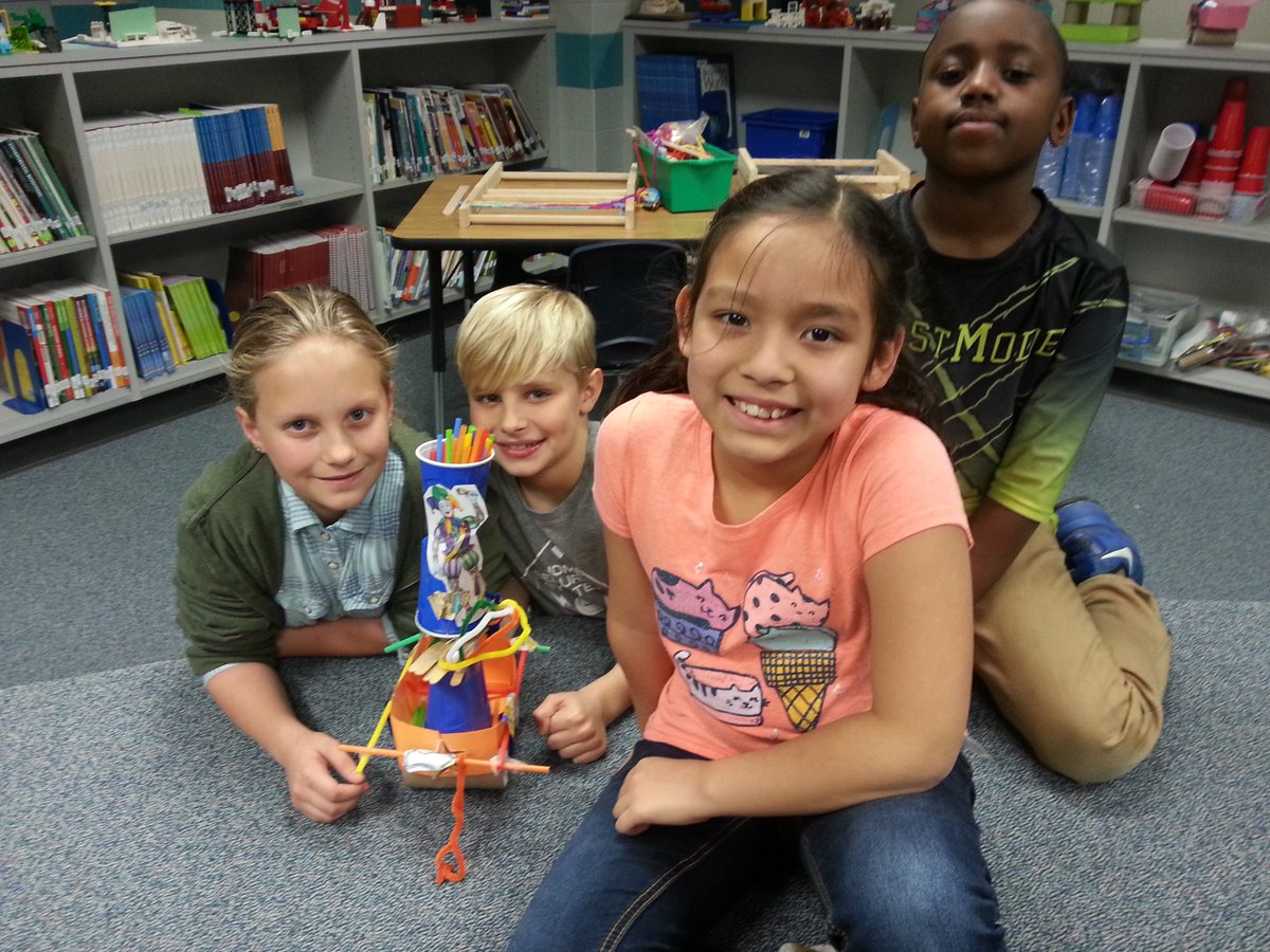 Ward third grade students make Mardi Gras floats in makerspace. They were very creative and colorful. Great collaboration! :-)
<a href="/wardlib1/">Debbie Klein</a> 
<a href="/ClearCreekISD/">Clear Creek ISD</a> 
<a href="/Ward3rdgrade/">Ward Elementary 3rd</a> 
<a href="/WardStarsCCISD/">Ward Elementary</a>