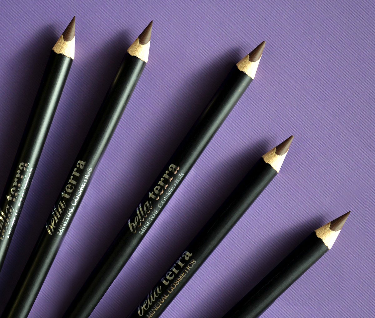 Let’s get straight to the point-these babes were made in Italy!!! 🇮🇹 🇮🇹🍾bellaterracosmetics.com #bellaterracosmetics #mineralmakeup #houston