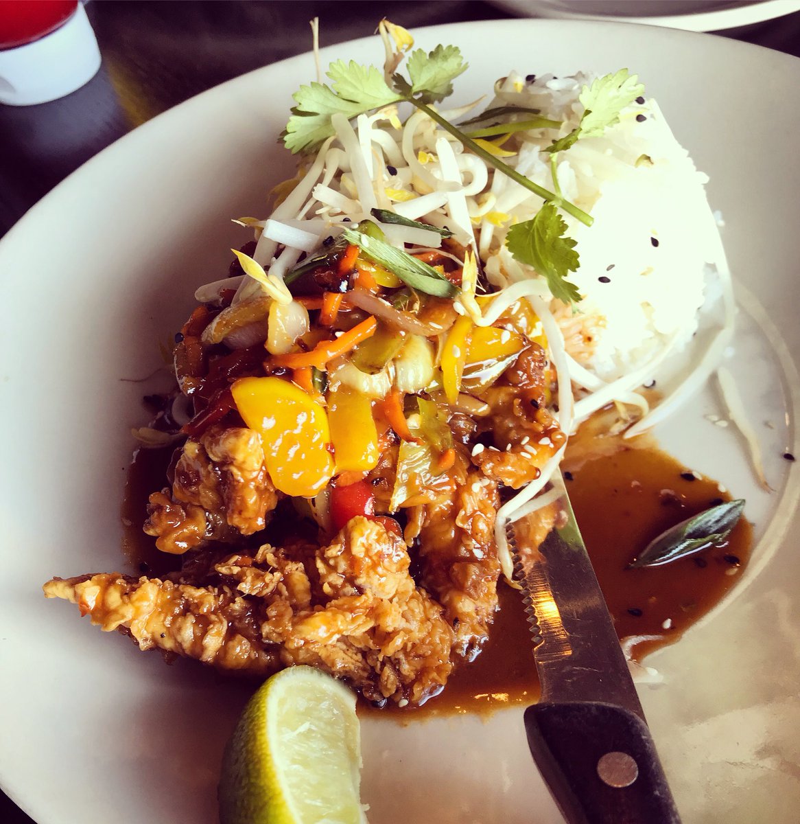 Sysco_mtl's tweet photo. #crispy #caramel #chicken @ElixorResto @Sysco @SyscoCanada #mtl #food @Bprontz @mtlwilly https://t.co/yOmIQrXEoL
