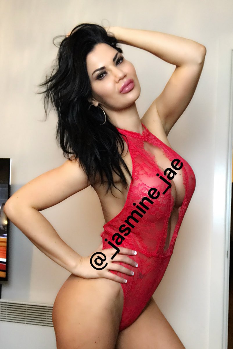 jasminejaexxx's tweet photo. I’m live on #AdultWork til 11pm! https://t.co/dkSx4WIv2X https://t.co/JD9ZYEzIXI