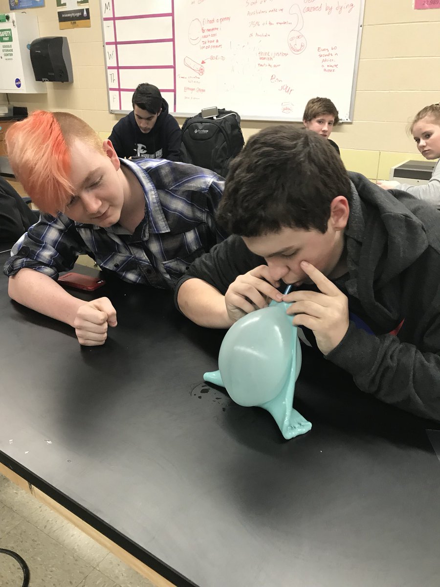 merrill307's tweet photo. Science fun with slime!  #WeAreFirebirds https://t.co/3COnezGBv1