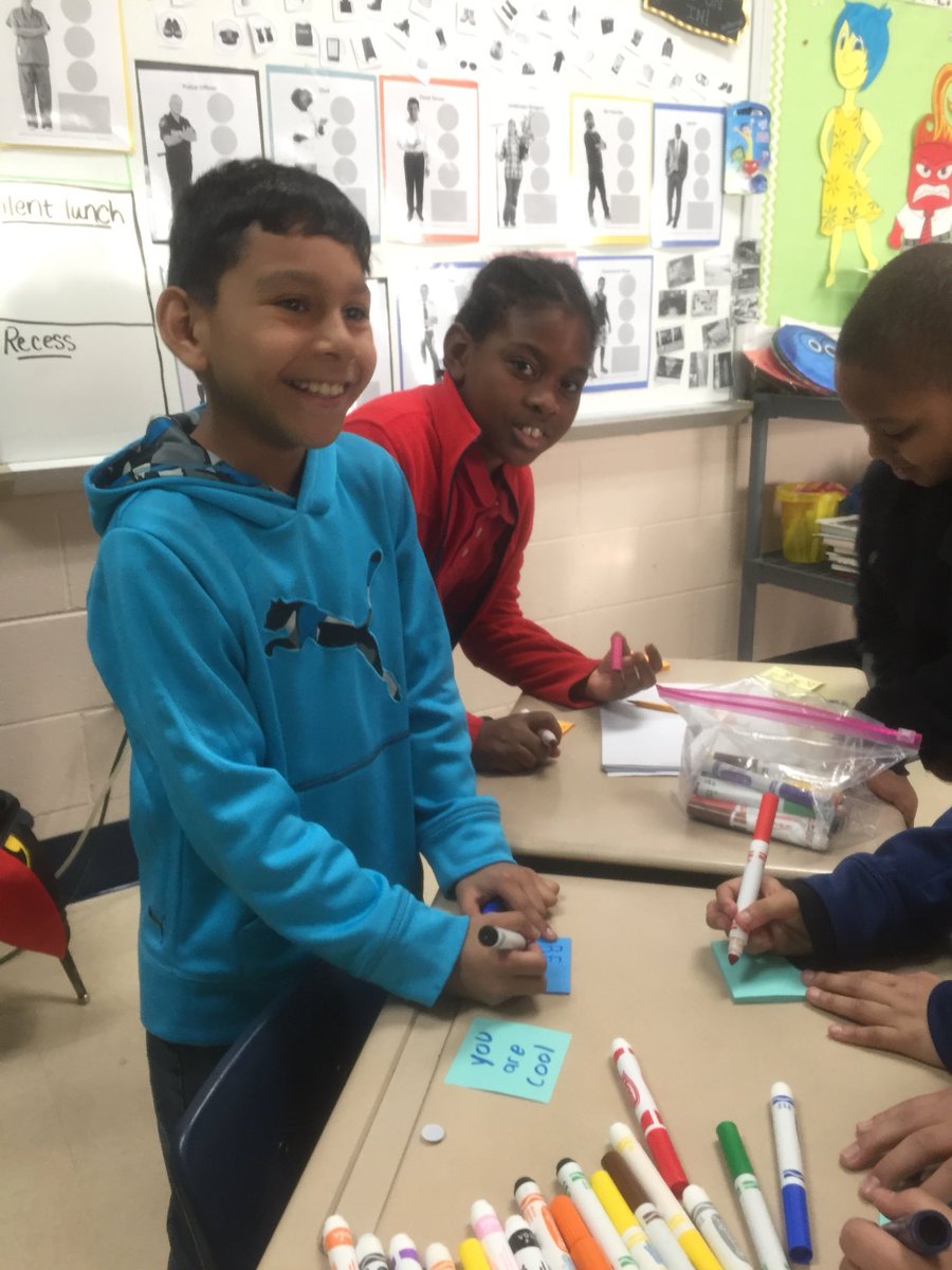 scompton2015's tweet photo. Kind Club having fun making valentines &amp; writing kind quotes.#weareaycock #kindness#friends https://t.co/gepd281UOl