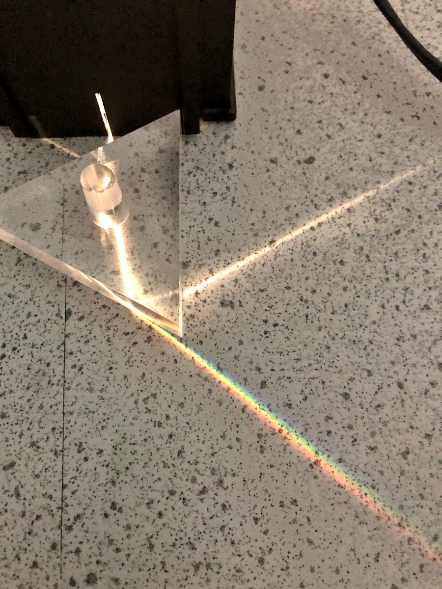 LourdesScience's tweet photo. Mr McNaught���s S2 class were investigating what happens to white light when it travels through a prism today. Look at the amazing spectrums they created 🌈 (even the emoji had the colours in the correct order) #wonderfulscience #BGEscience #ROYGBIV https://t.co/jdZFz5DG49