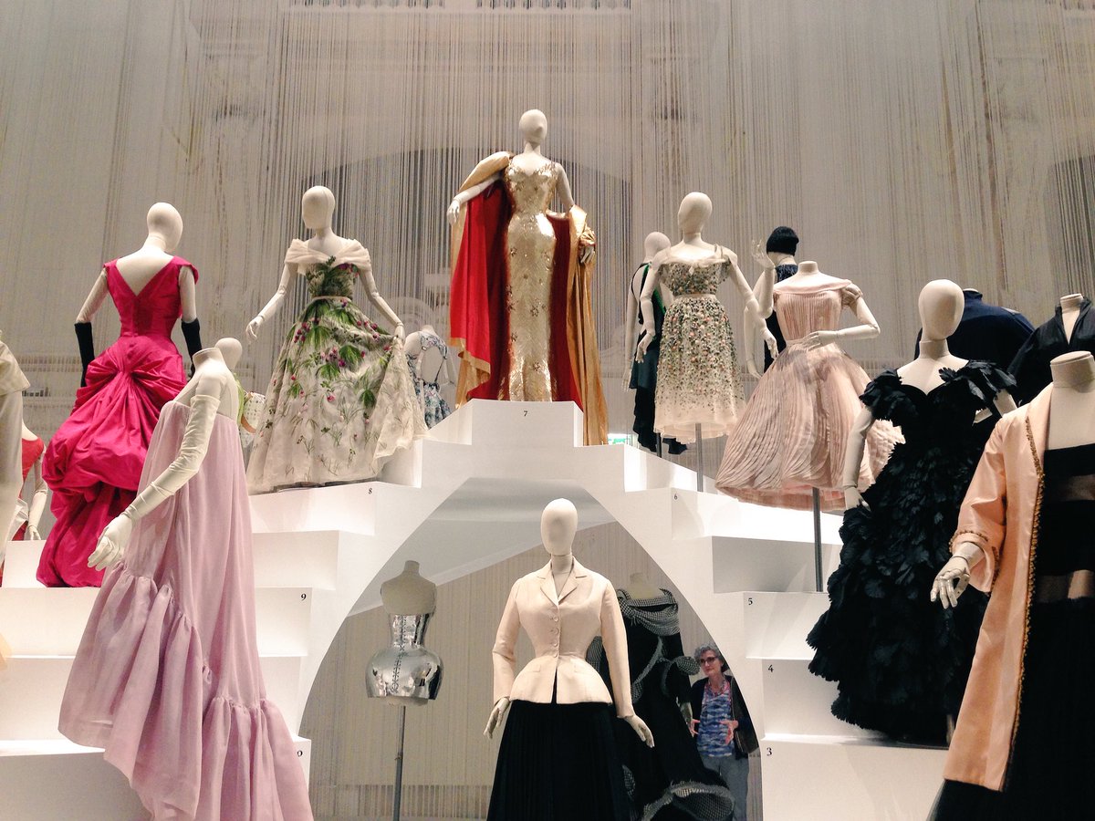 FashionforAhl's tweet photo. Throwback to Paris and the featured Designer/Couture pieces we saw 👌🏼#Paris #designer #couture #fashion https://t.co/KJ7KgyZS9h