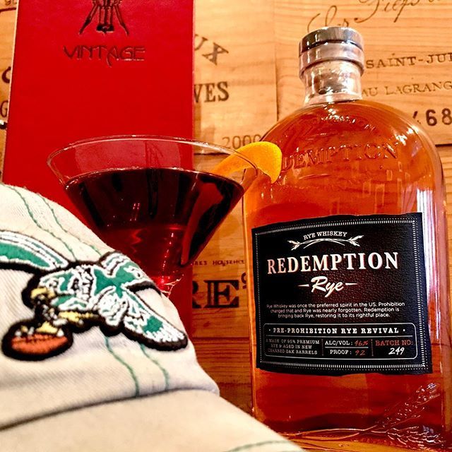 VintageWineBar1's tweet photo. It’s time for Redemption!! Stop by and watch the game!! @the_vino_vic @foobooz @majesticwineandspirits #flyeaglesfly #redemptionrye #birdgang #bleedgreen #superbowl52 https://t.co/KqfZDfBNI7 https://t.co/fWFraqYwVM