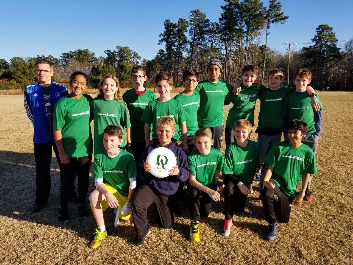 Congrats to the Middle School's 2 #UltimateFrisbee teams on stellar performances at this weekend's <a href="/TriangleUlty/">Triangle Ultimate</a> tourney. DA's Division II Green team came in 2nd, &amp; the Division I White team came in 3rd.