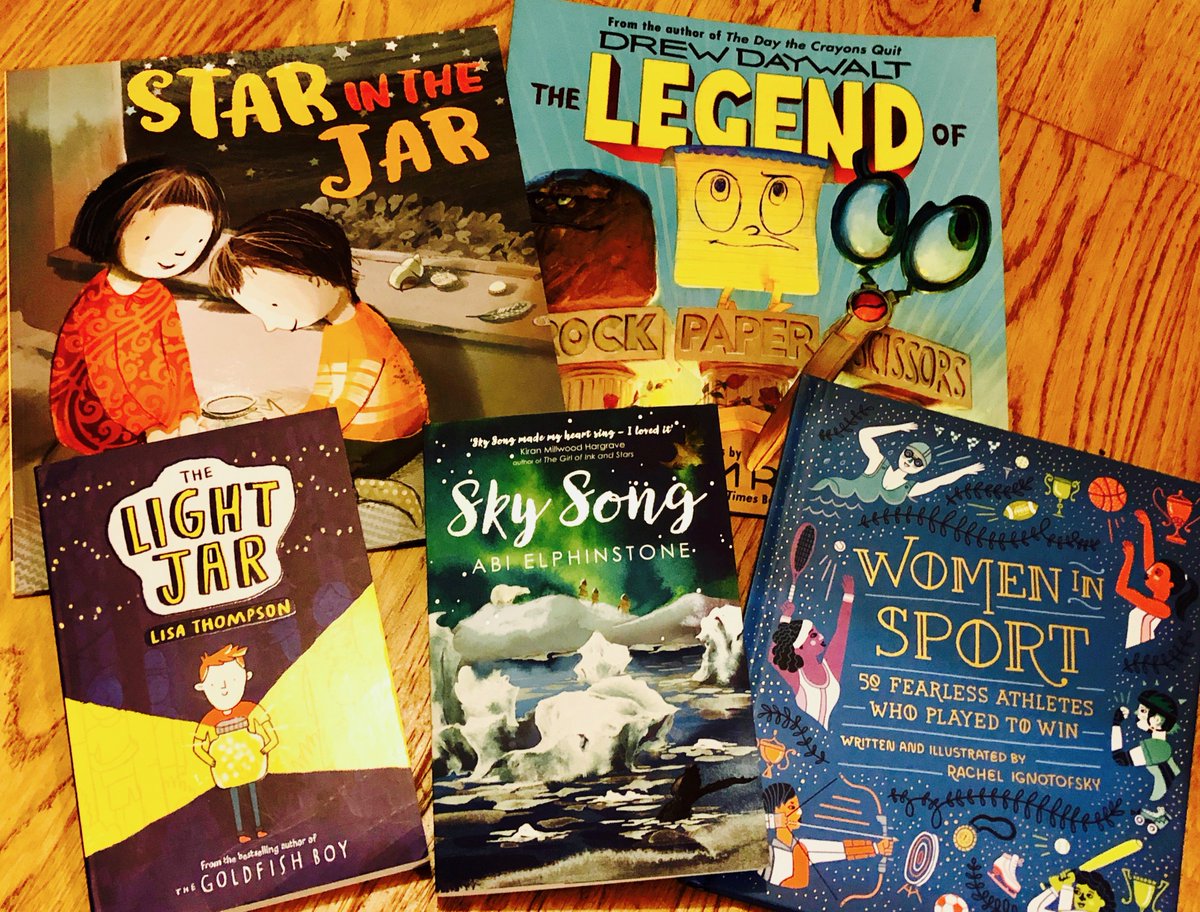 BOOK GIVEAWAY! 🎉
To celebrate hitting 4000 followers, <a href="/booksfortopics/">BooksForTopics</a> are giving away a brand new complete set of our January Books of the Month! To win, simply follow us &amp; RT by 9th Feb (UK only).
👉 Books of the Month: bit.ly/2nsevP0
👉 T&amp;Cs: bit.ly/2E0e7RW