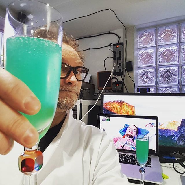 dhewlett's tweet photo. Welcome to the lab...here's @qdragon1337's sparkling @shapeofwatermovie cocktail...cheers @realgdt! #CookingWithQ https://t.co/VSsVzfVjiy https://t.co/znxrHjccut