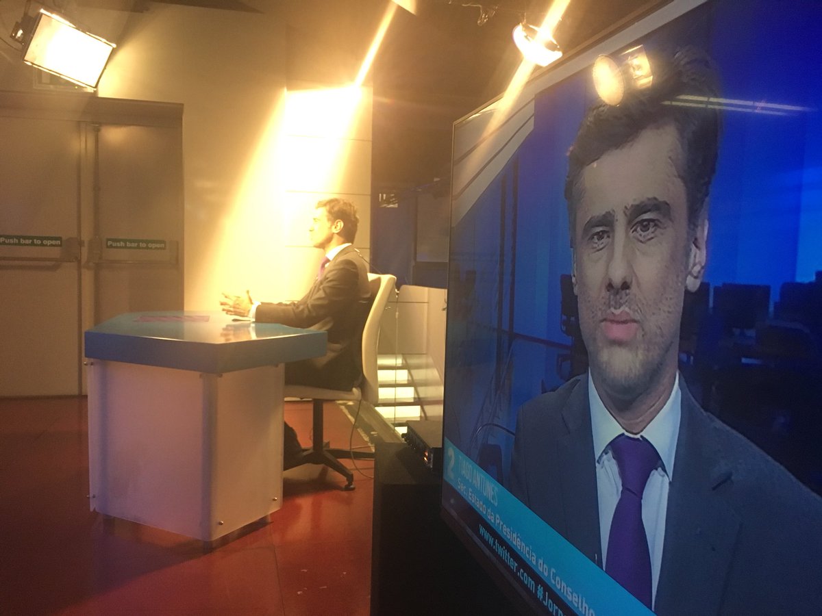mpresidencia_pt's tweet photo. #SEPCM, Tiago Antunes, neste momento, no Jornal 2: https://t.co/CDyIgM22Kn #XXIGoverno https://t.co/7V89zF8Ygx