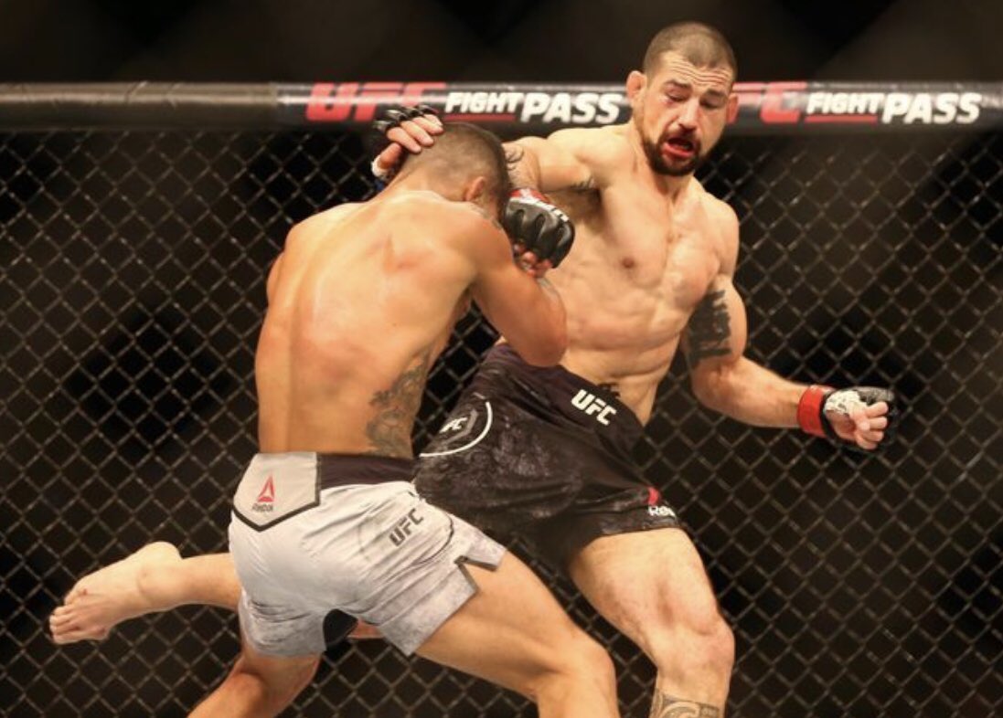 FromHellPichel's tweet photo. Nothing like a good leg kick #FromHellPichel #UFC #SavagePatchKid #LowHangingFruit https://t.co/akNd42N9nP
