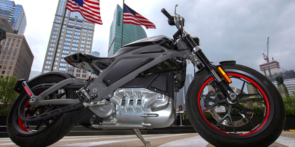 BusinessInsider's tweet photo. Harley-Davidson will launch an electric motorcycle in 2019 https://t.co/j2ZJj96UYn https://t.co/fQnLcPAViz