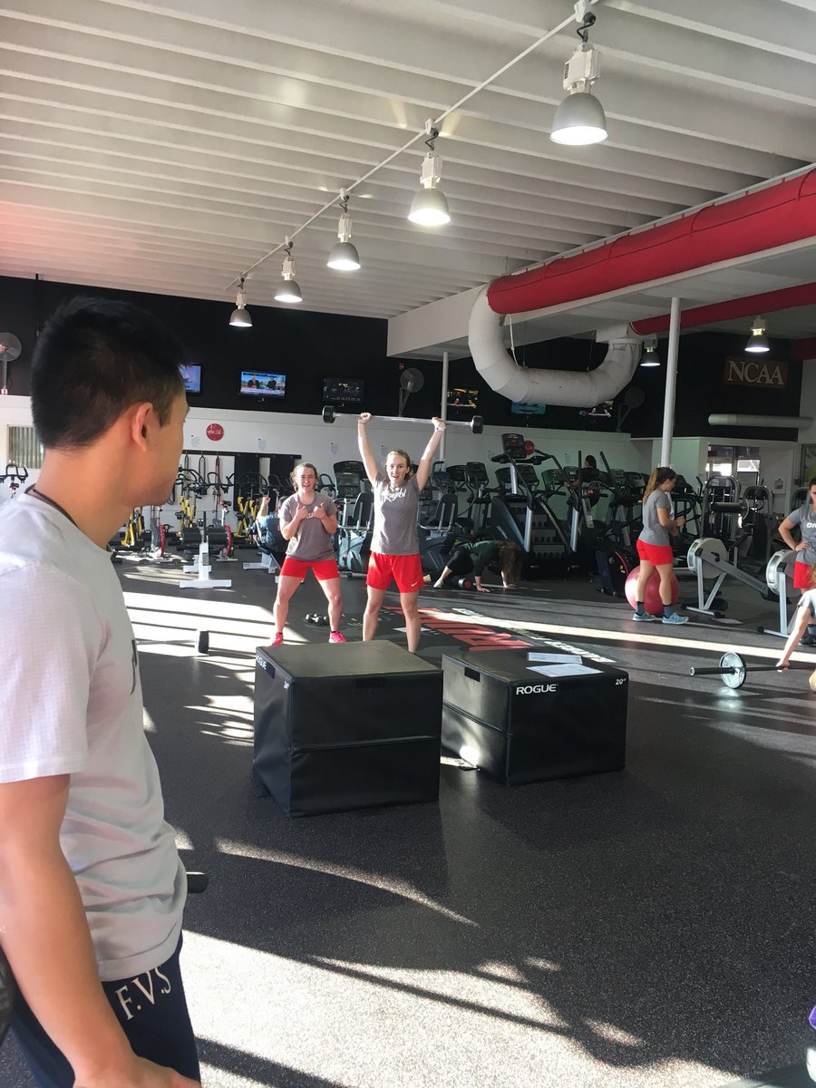 lowe_jayde's tweet photo. Shoutout to my fellow Australian, Felix, for putting the @drury_w_soccer team through a killer conditioning session this afternoon 💪 #DUrecognition https://t.co/B1bCZNBK8m